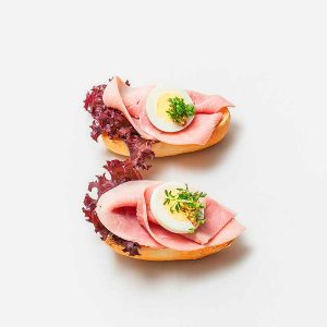 Halbe belegte Brötchen mit Kochschinken, Ei (2 Stück)